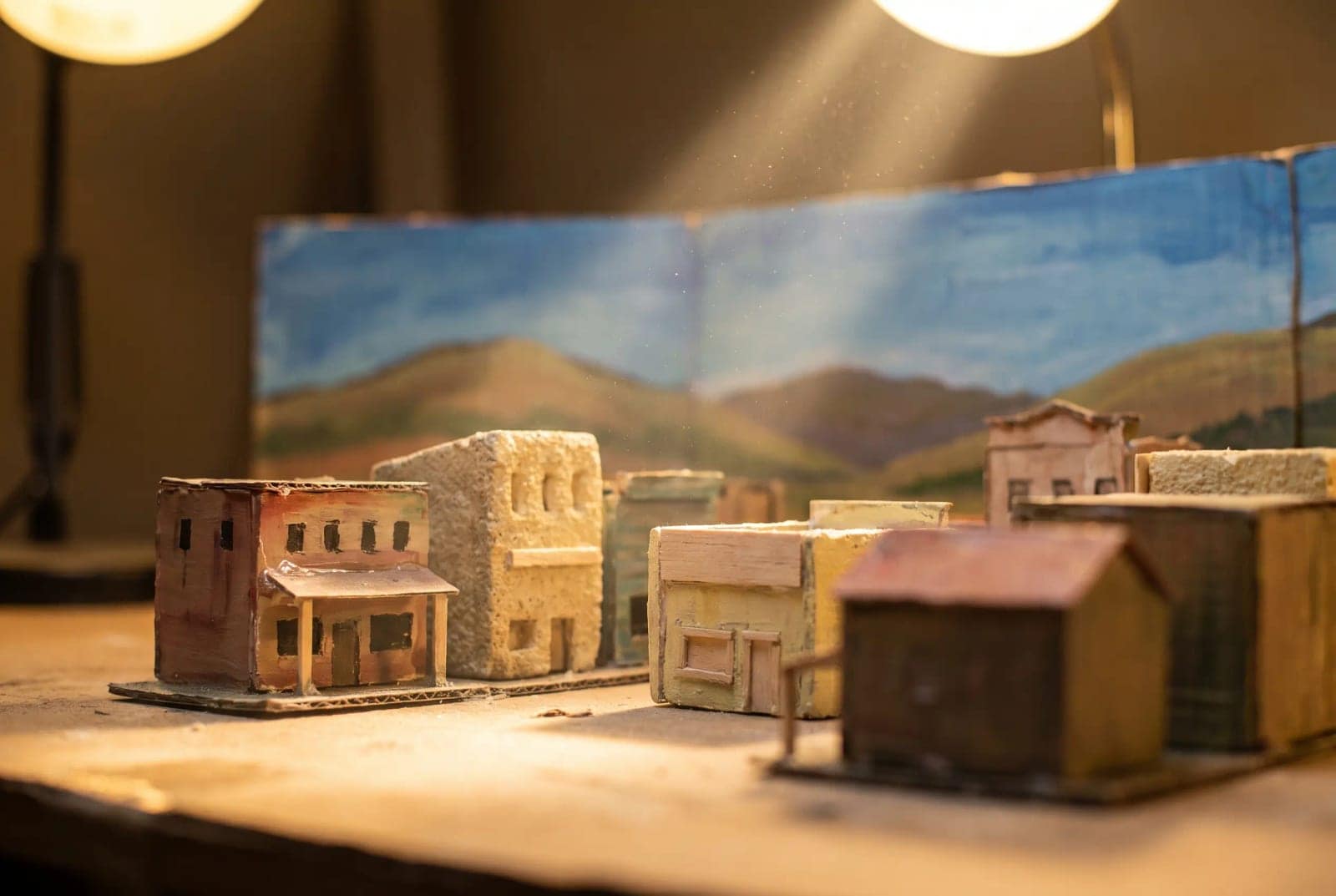 Stop Motion Miniature, A built set photographed close, with every seam left visible